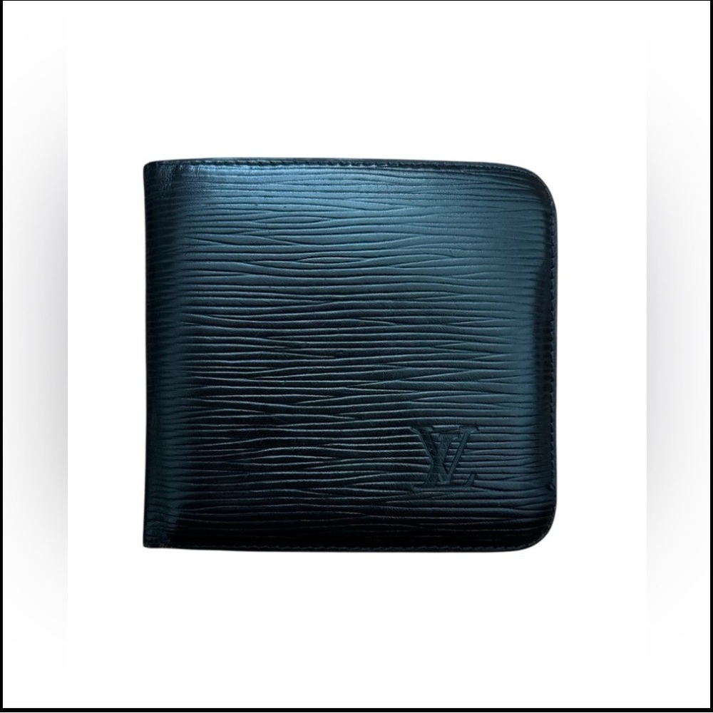 LV EPI BLACK BIFOLD WALLET
